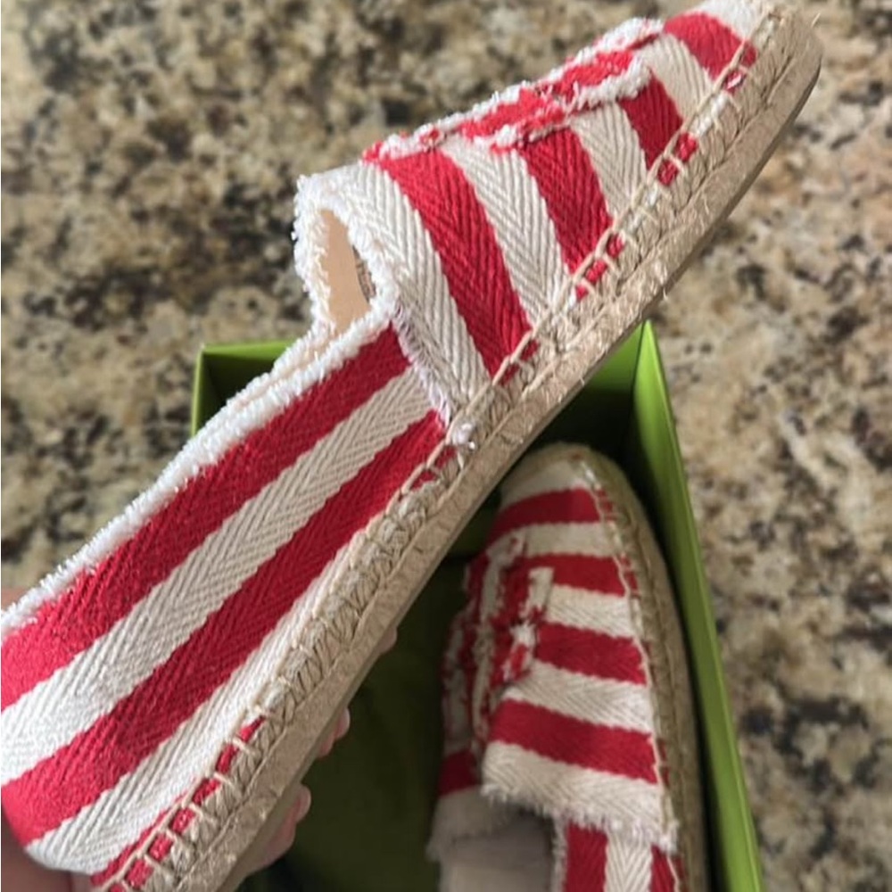 New! Tory Burch Frayed Espadrilles - Picture 4 of 6